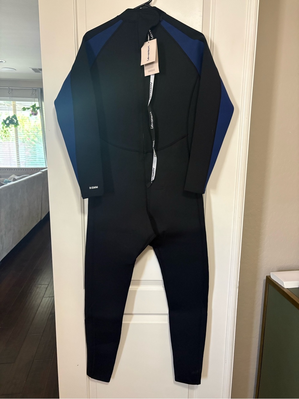 🏄🏄NWT Men’s Lemorecn  Full Wetsuit 🌊🌊with Blue Shoulder Panels Large 3/2mm 🌊🌊